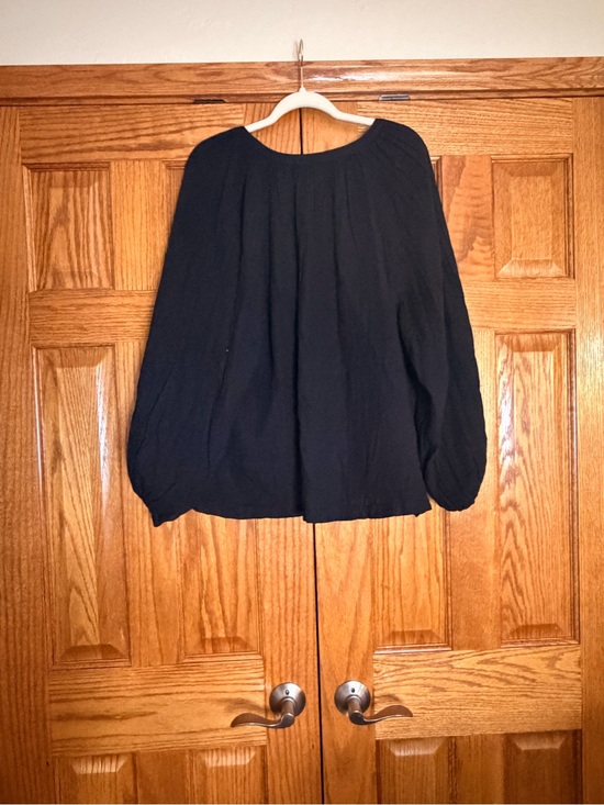 Old Navy Tops - Old Navy Black Balloon Sleeve Blouse